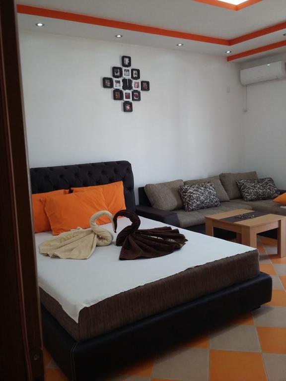 Apartments Aza Dobra Voda Εξωτερικό φωτογραφία