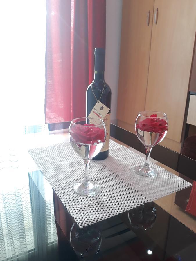 Apartments Aza Dobra Voda Εξωτερικό φωτογραφία