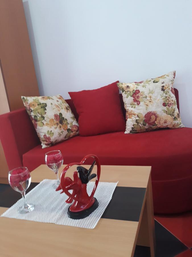 Apartments Aza Dobra Voda Εξωτερικό φωτογραφία