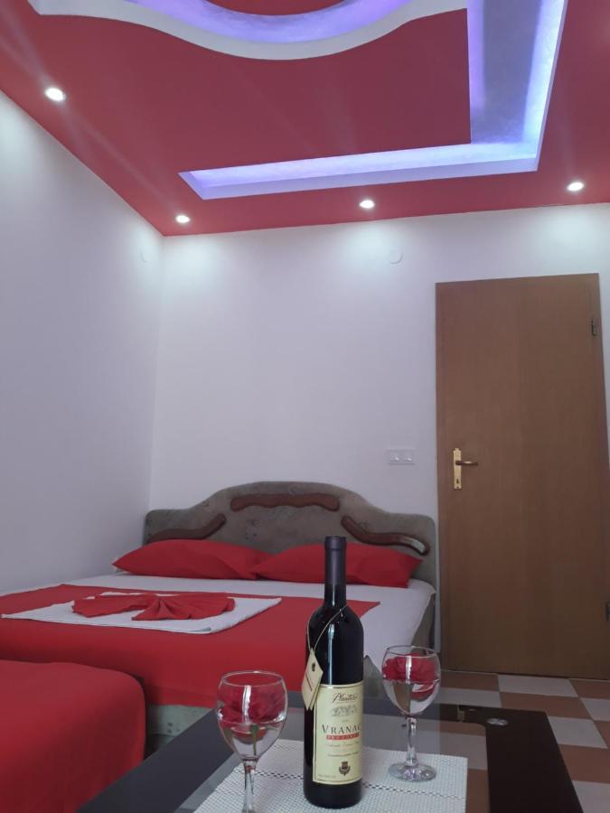Apartments Aza Dobra Voda Εξωτερικό φωτογραφία